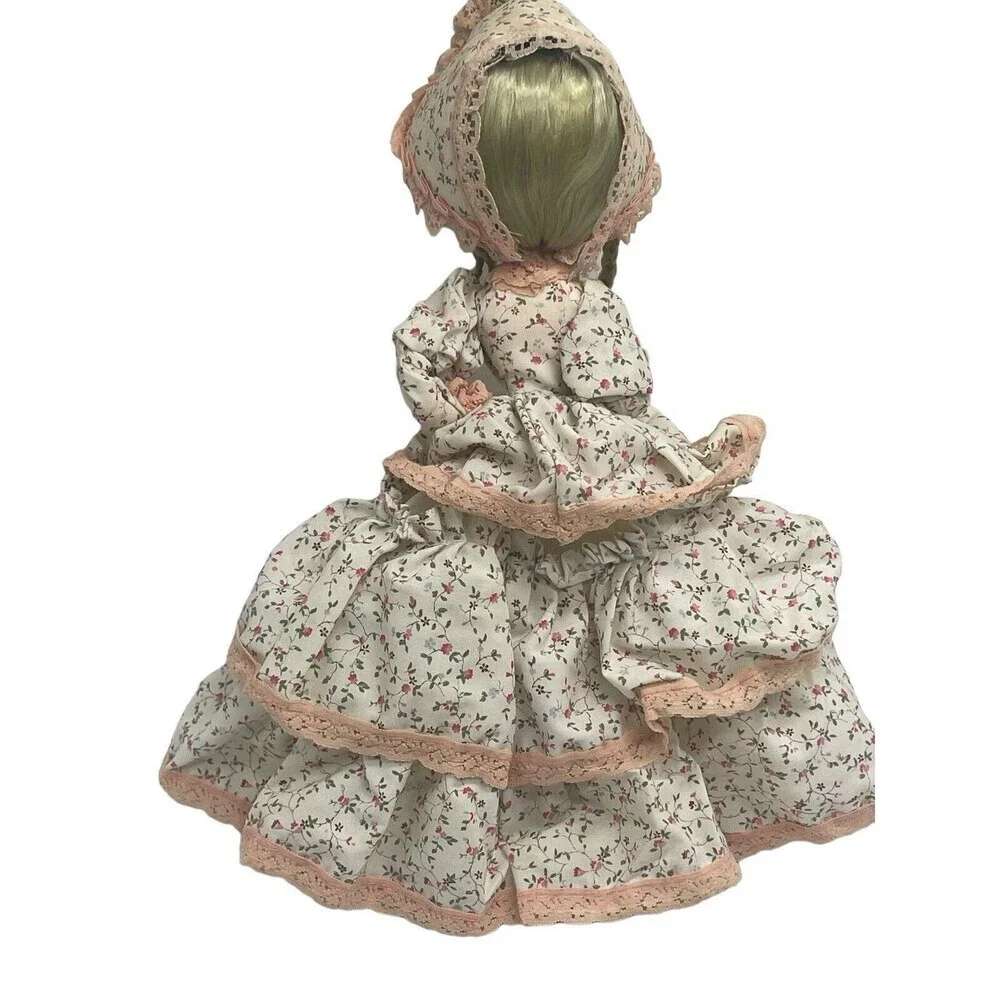 Vintage BIG EYES BRADLEY DOLL LISA-Made in Korea-Flower Dress w/ Bonnet 11
